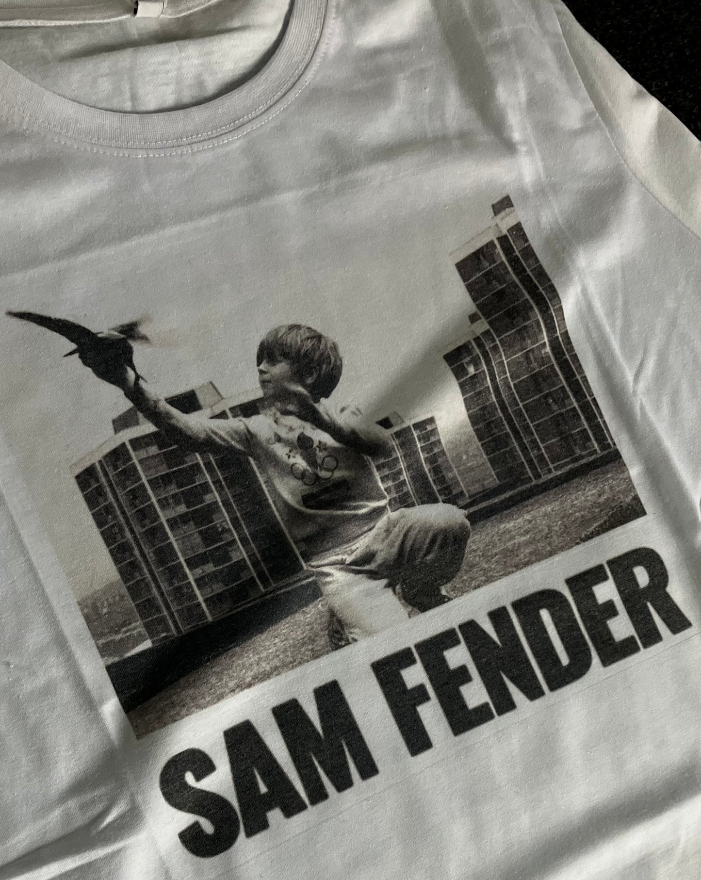 Custom printed ‘Sam Fender’ people watching t-shirt white